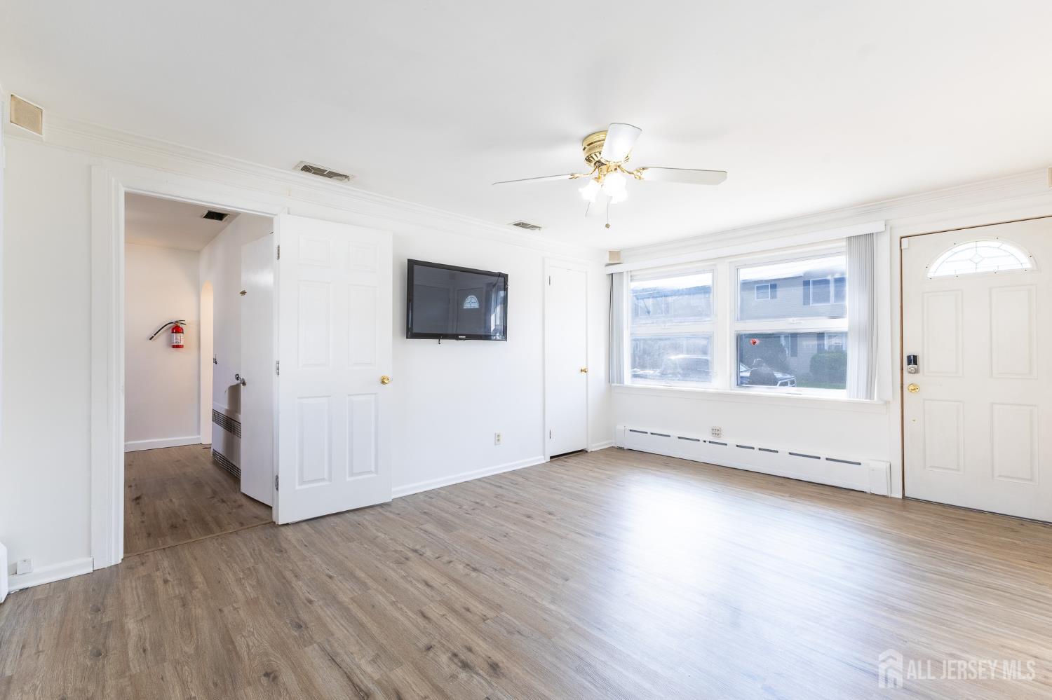 2 Hilltop Avenue Sayreville NJ 08879