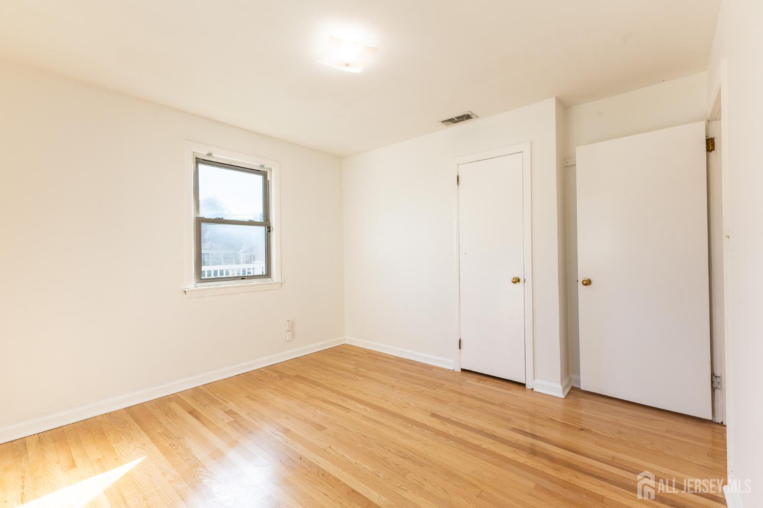 2 Hilltop Avenue Sayreville NJ 08879