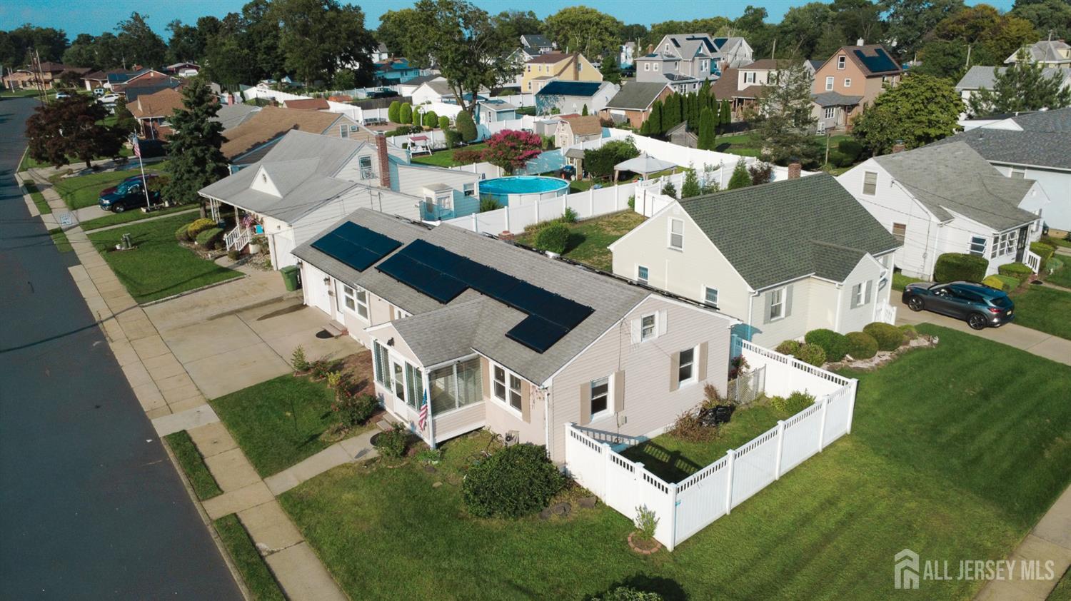 2 Hilltop Avenue Sayreville NJ 08879