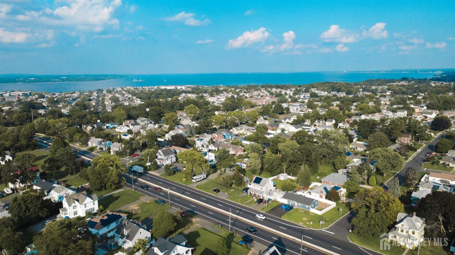 2 Hilltop Avenue Sayreville NJ 08879