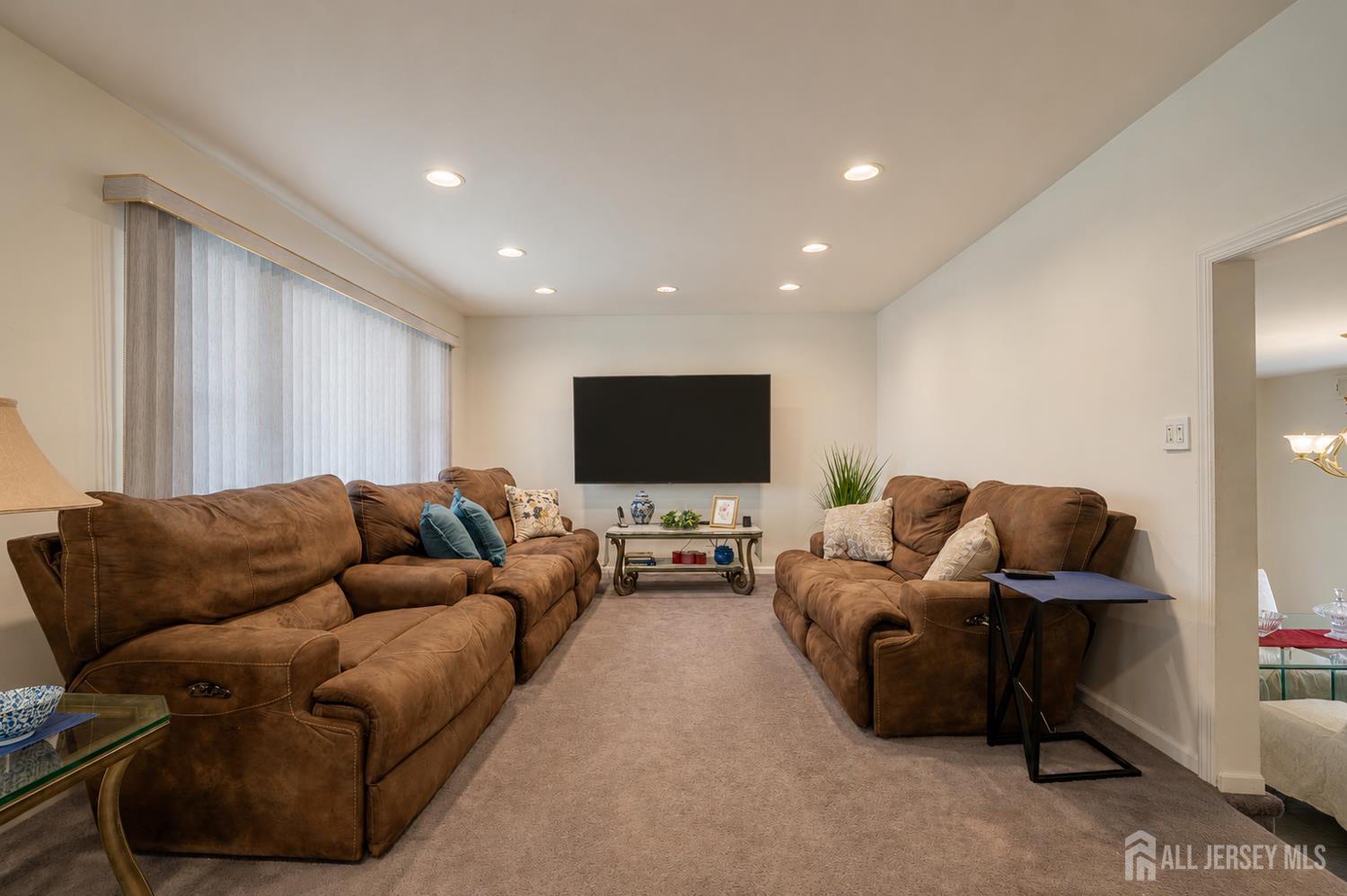 89 Madison Street Iselin NJ 08830
