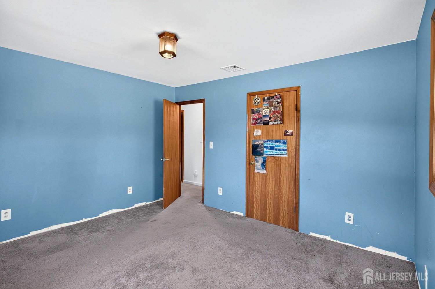 53 Hoffman Road Monroe NJ 08831