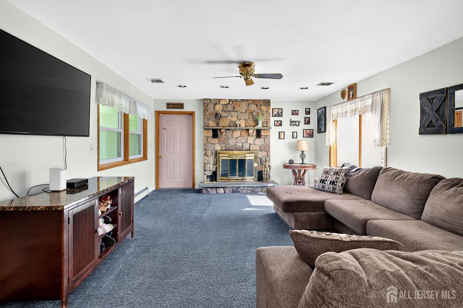 53 Hoffman Road Monroe NJ 08831