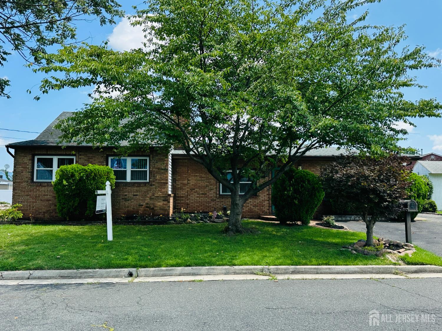 11 Demarest Place Piscataway NJ 08854