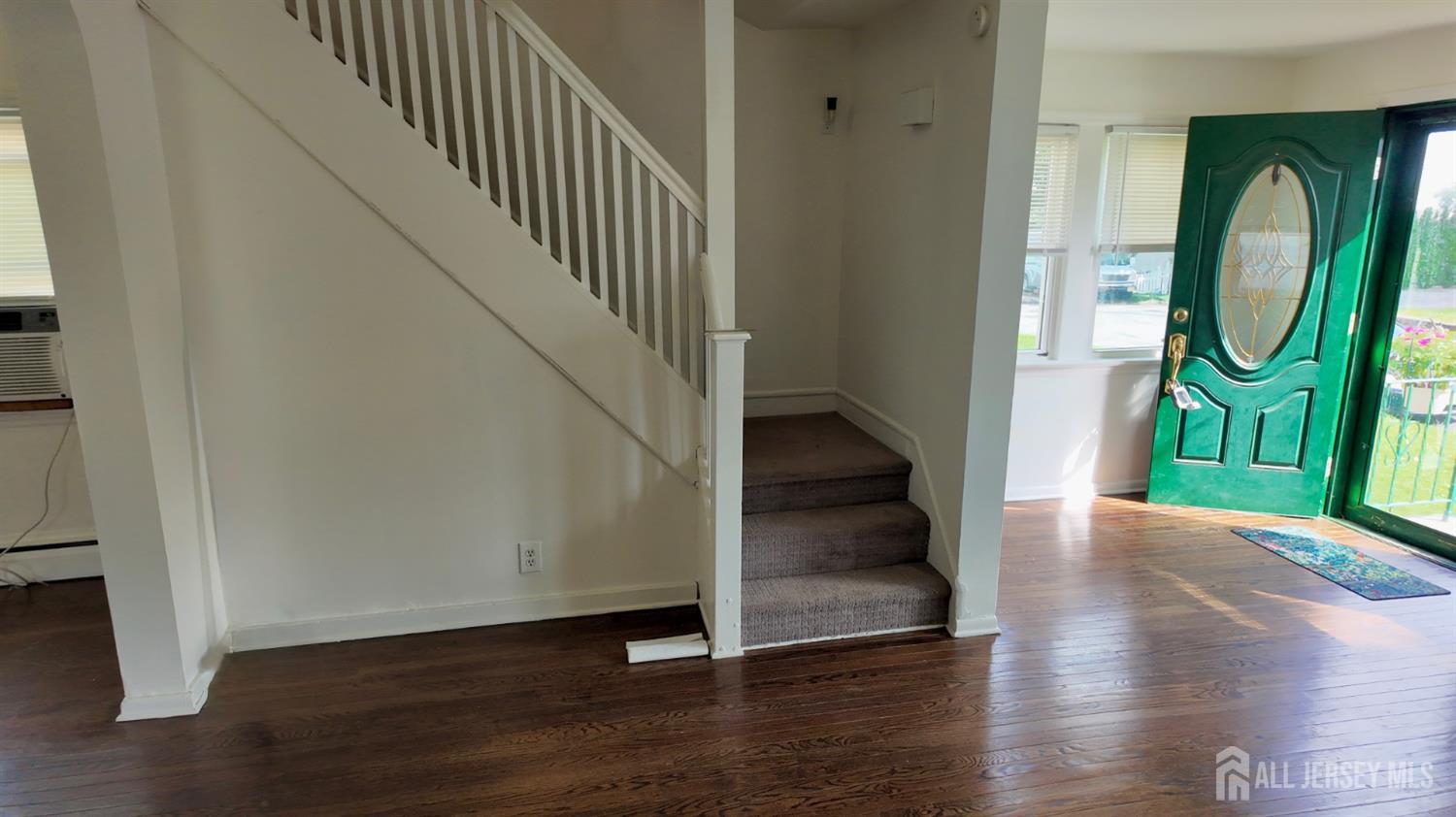 1142 Woodmere Drive Keyport NJ 07735