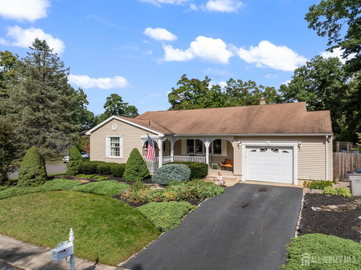 7 Rosewood Lane Monroe NJ 08831