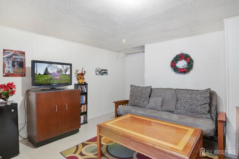 118 Wilton Avenue Middlesex NJ 08846