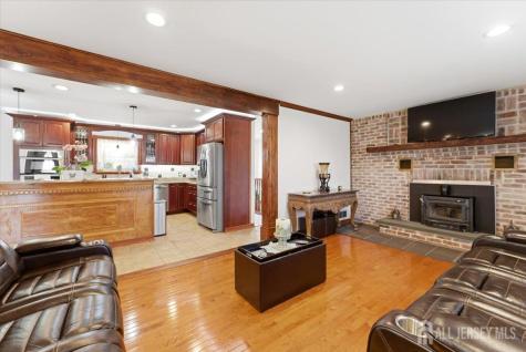 16 Hogback Road Franklin NJ 08867