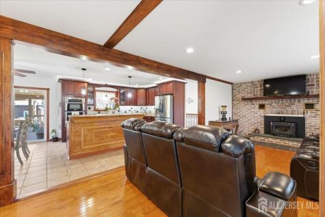 16 Hogback Road Franklin NJ 08867