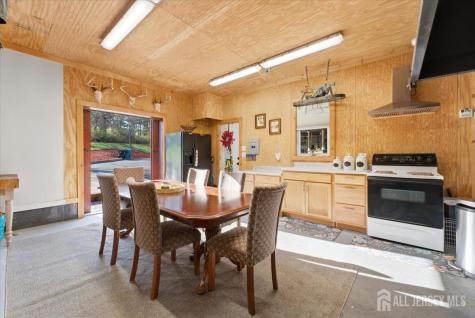 16 Hogback Road Franklin NJ 08867
