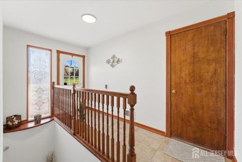 16 Hogback Road Franklin NJ 08867