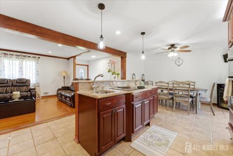 16 Hogback Road Franklin NJ 08867