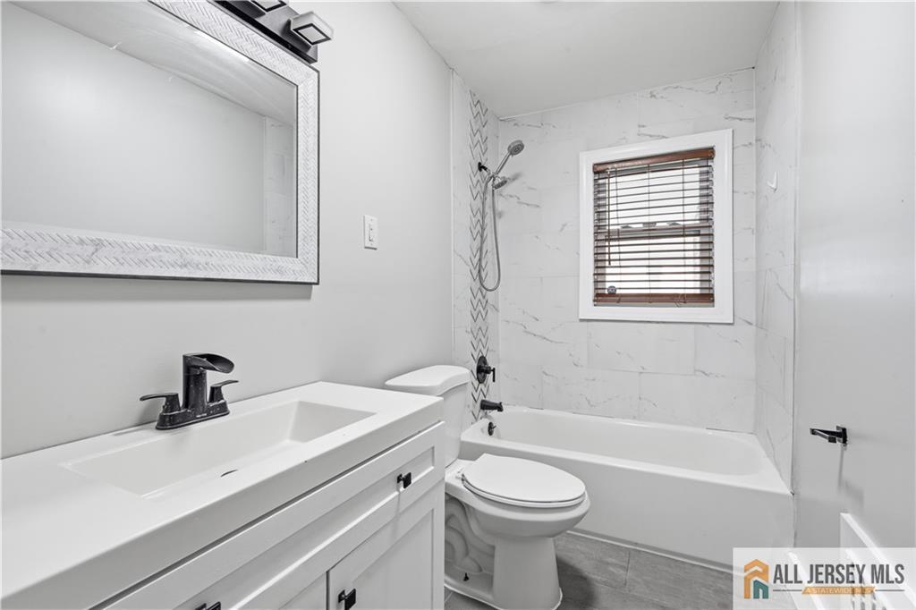 45 Foyer Street Edison NJ 08817
