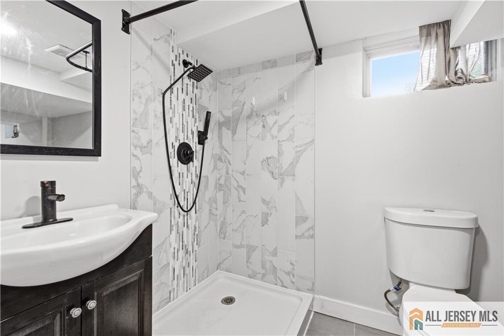 45 Foyer Street Edison NJ 08817