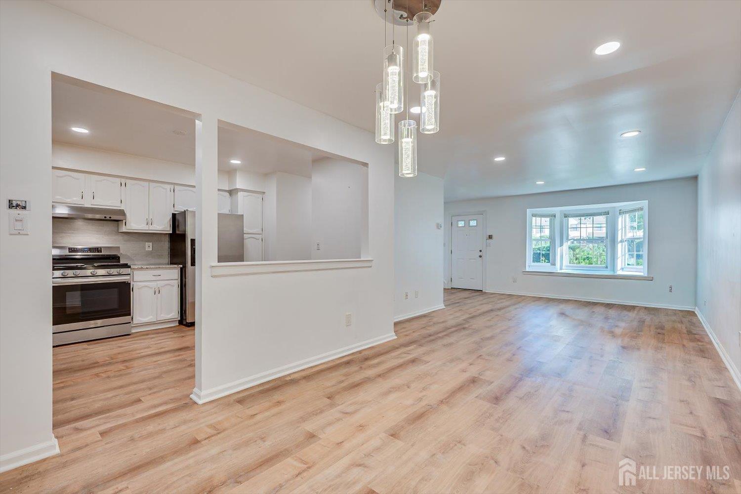 3302 Stonehedge Road Edison NJ 08820