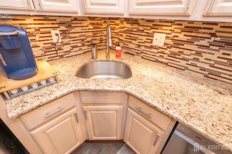 68 Sand Hill Road Jamesburg NJ 08831