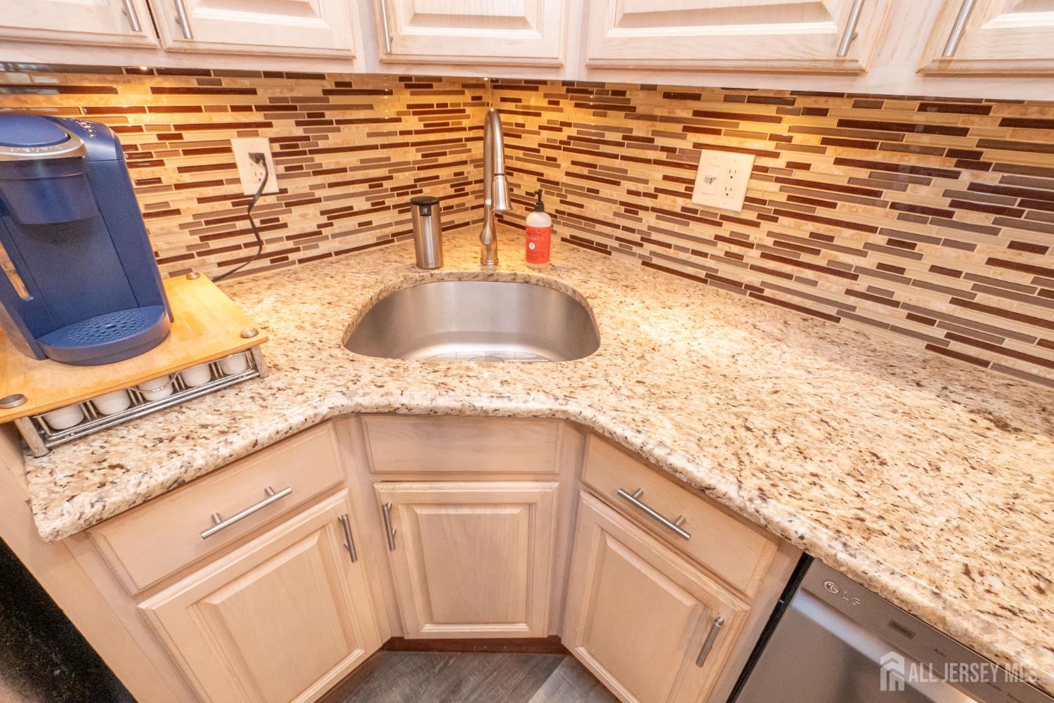 68 Sand Hill Road Jamesburg NJ 08831