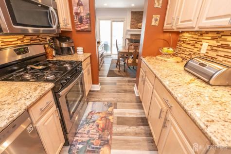 68 Sand Hill Road Jamesburg NJ 08831