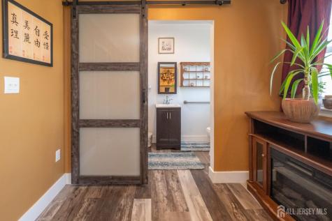 68 Sand Hill Road Jamesburg NJ 08831