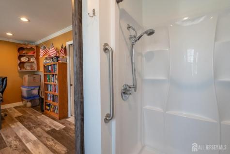 68 Sand Hill Road Jamesburg NJ 08831
