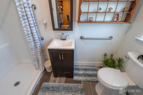 68 Sand Hill Road Jamesburg NJ 08831