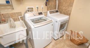 68 Sand Hill Road Jamesburg NJ 08831