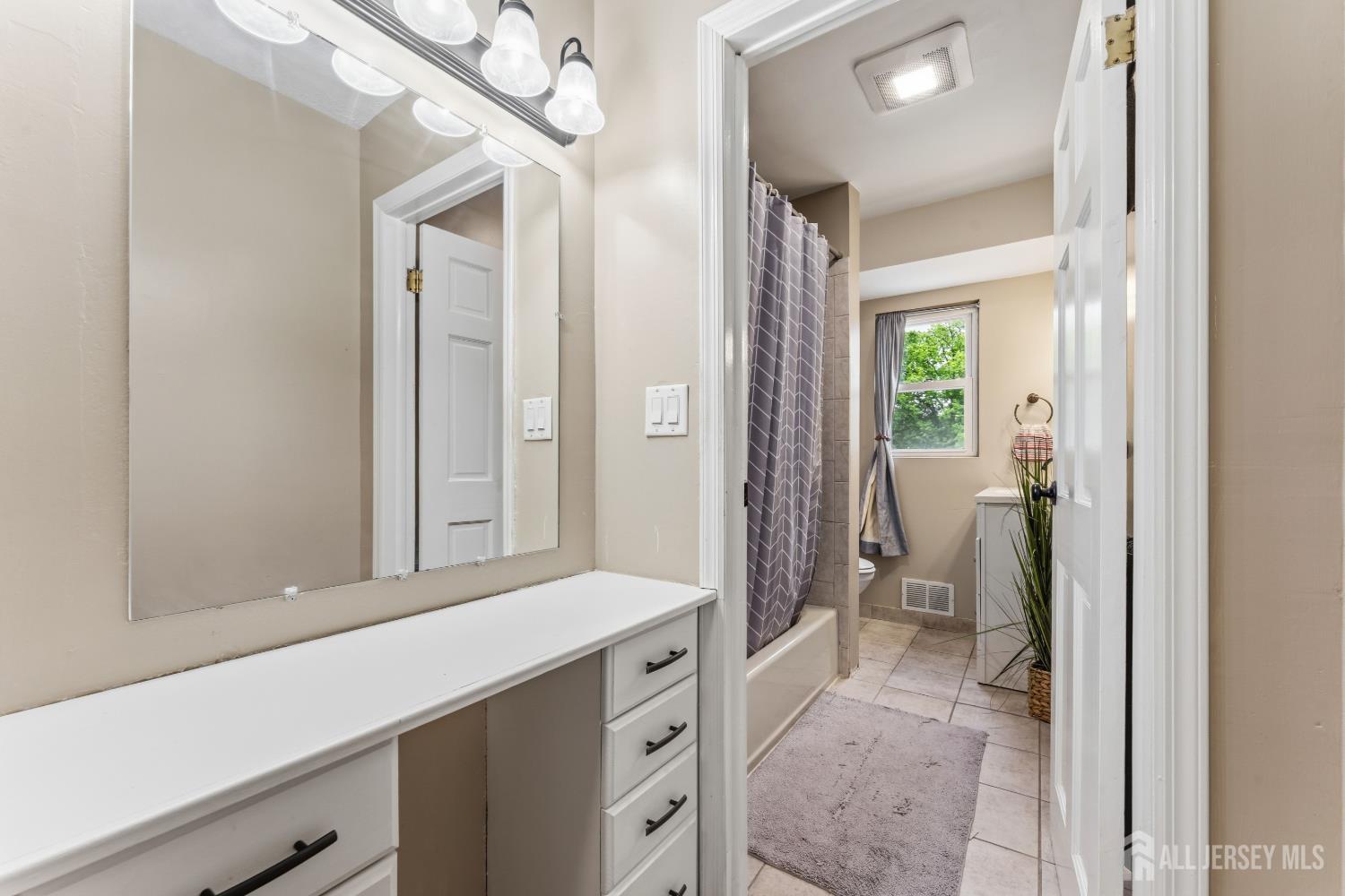 5 Willow Avenue Piscataway NJ 08854