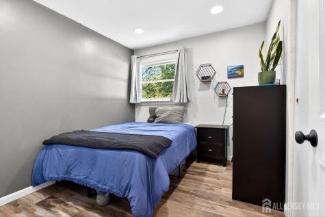 43 Buttonwood Drive Sayreville NJ 08859