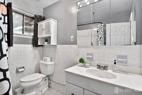 43 Buttonwood Drive Sayreville NJ 08859