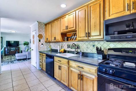 43 Buttonwood Drive Sayreville NJ 08859