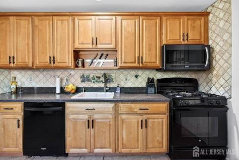 43 Buttonwood Drive Sayreville NJ 08859