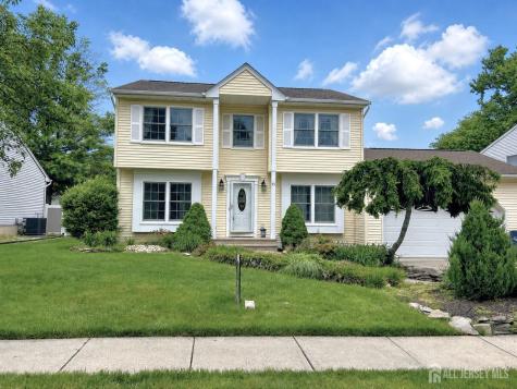 15 Lynn Court North Brunswick NJ 08902