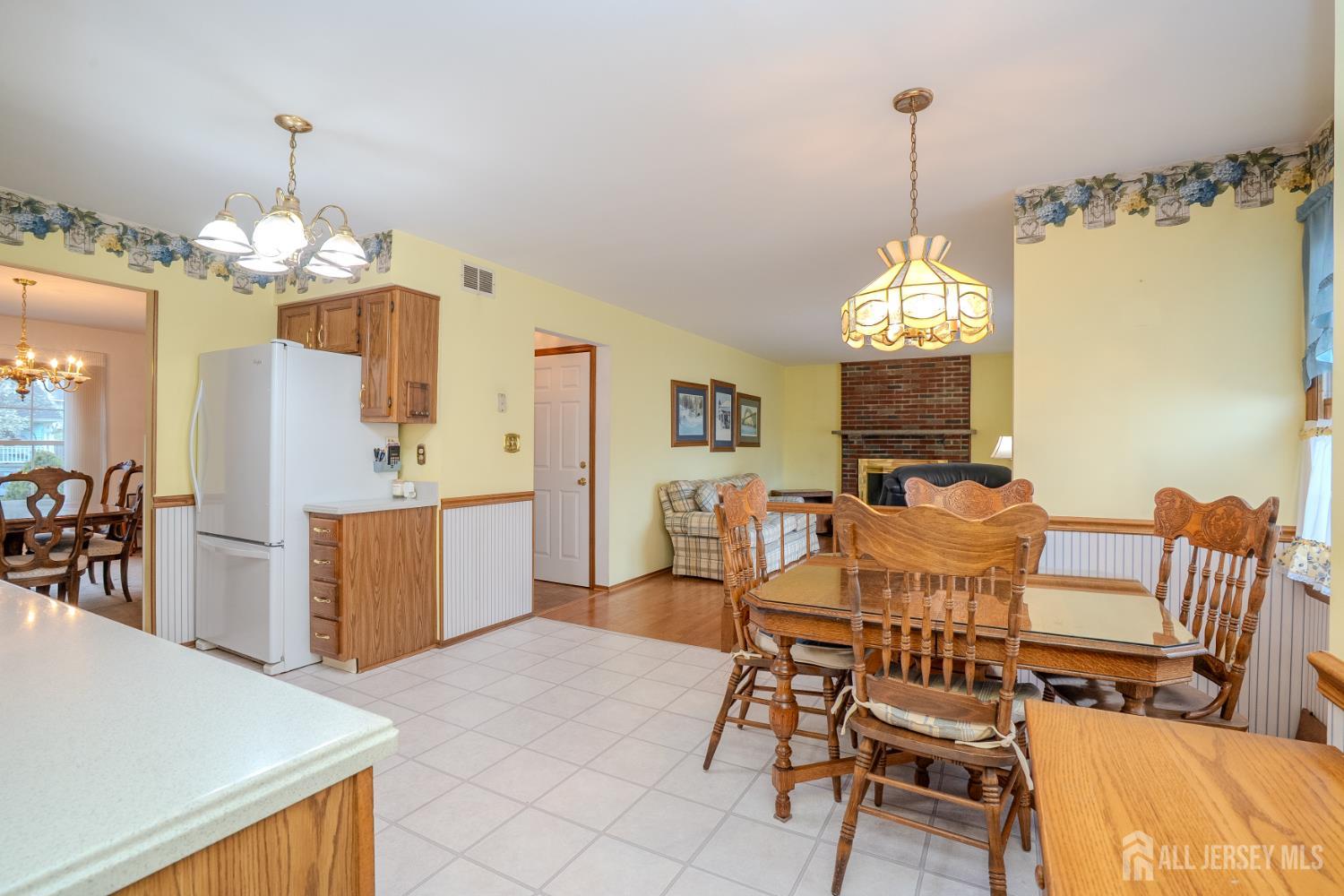 15 Lynn Court North Brunswick NJ 08902