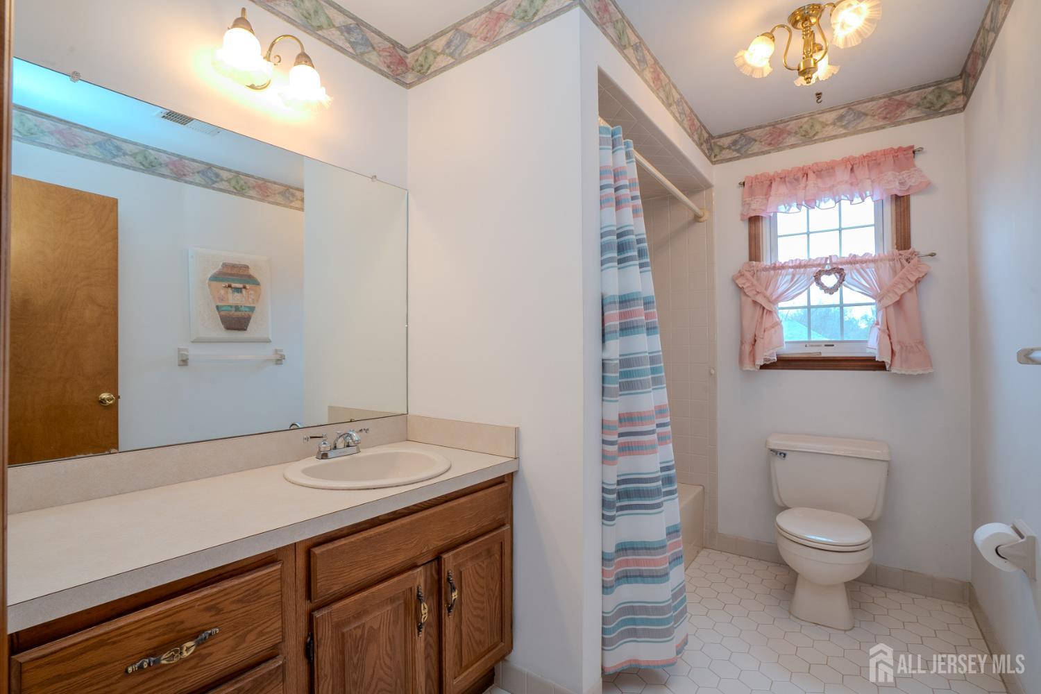 15 Lynn Court North Brunswick NJ 08902