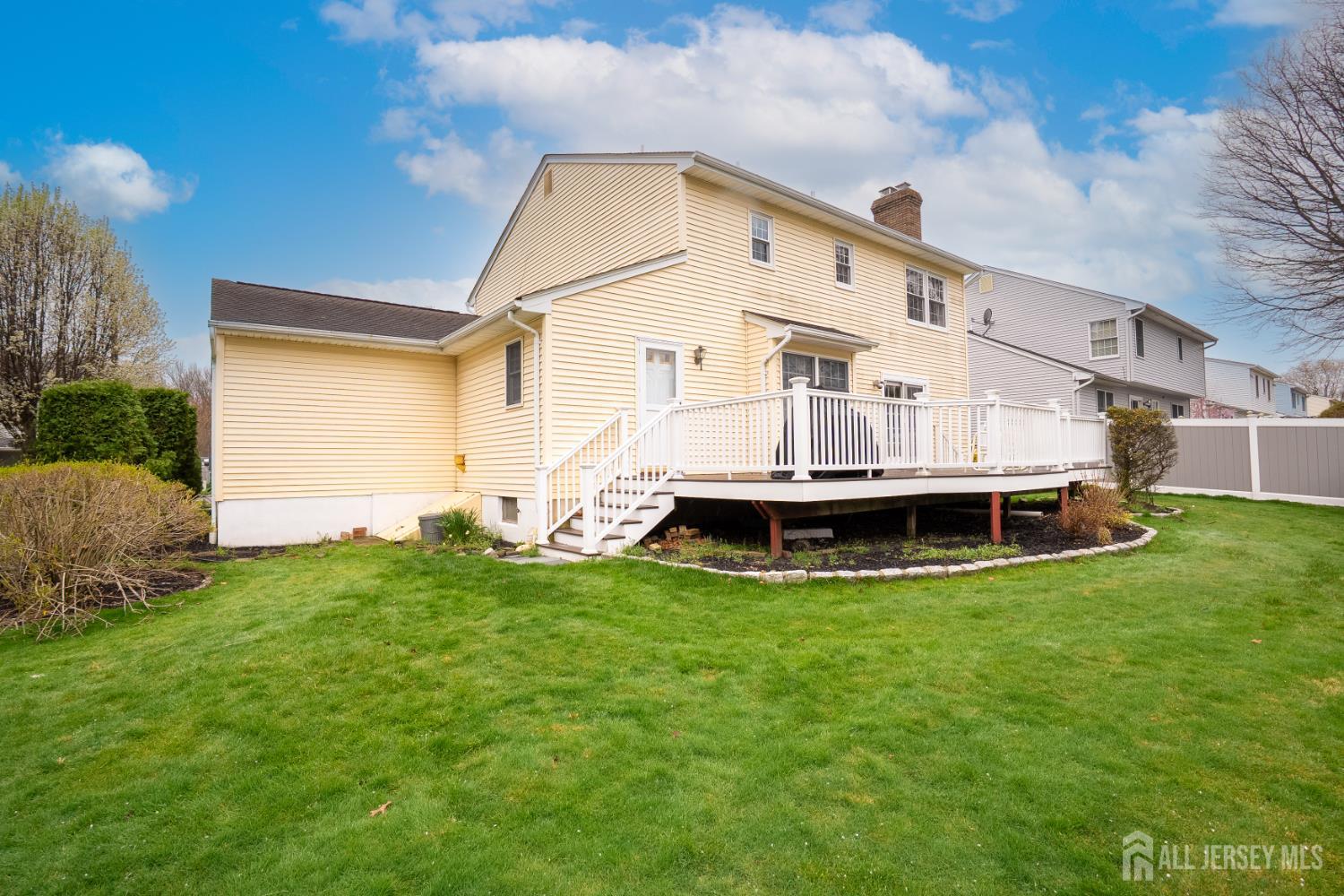 15 Lynn Court North Brunswick NJ 08902