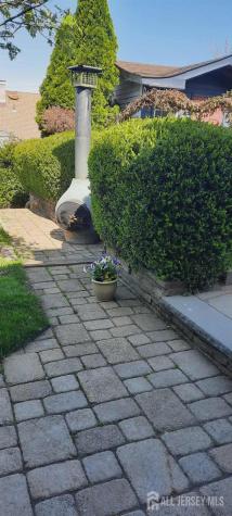 106 Maryknoll Route Menlo Park Terrace NJ 08840