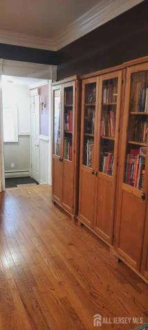106 Maryknoll Route Menlo Park Terrace NJ 08840