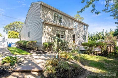 12 Ellingham Avenue Monroe NJ 08831