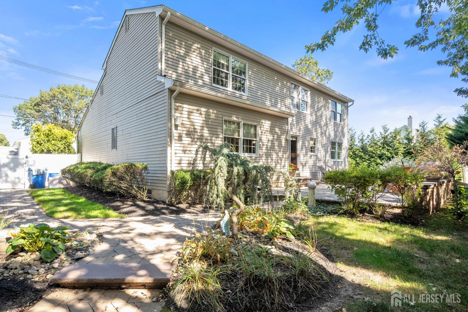 12 Ellingham Avenue Monroe NJ 08831