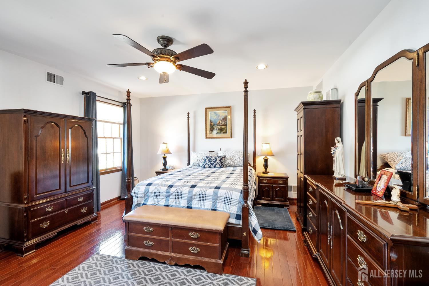 12 Ellingham Avenue Monroe NJ 08831
