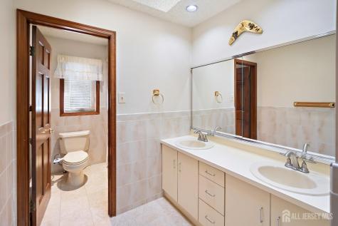 3 Anthony Avenue Edison NJ 08820