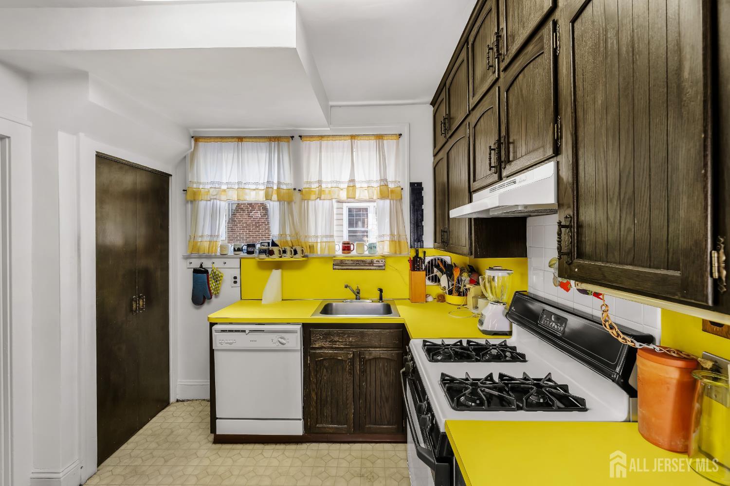 427 Harrison Avenue Highland Park NJ 08904