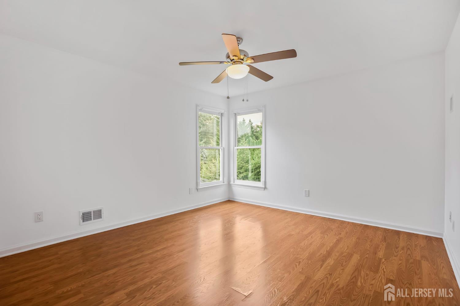 4 Claire Court Matawan NJ 07747