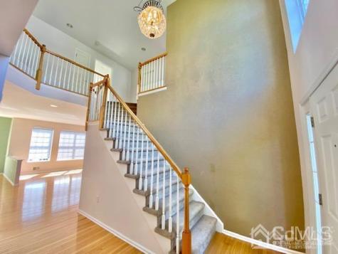 24 Skurka Court Sayreville NJ 08872
