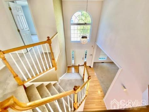 24 Skurka Court Sayreville NJ 08872