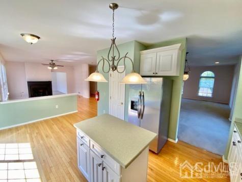 24 Skurka Court Sayreville NJ 08872