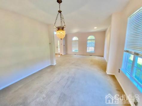 24 Skurka Court Sayreville NJ 08872