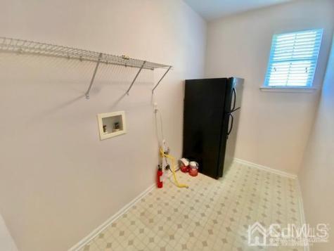 24 Skurka Court Sayreville NJ 08872
