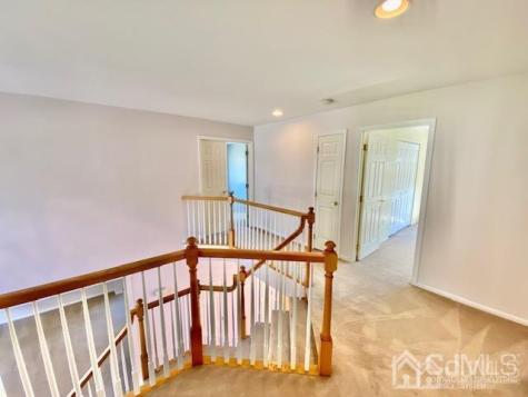 24 Skurka Court Sayreville NJ 08872