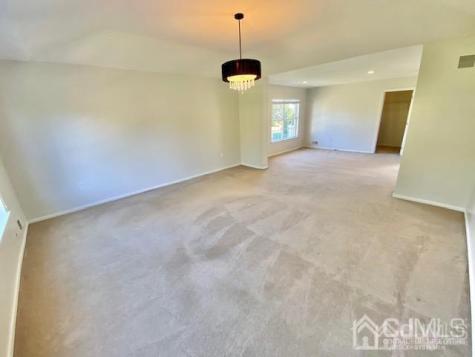 24 Skurka Court Sayreville NJ 08872